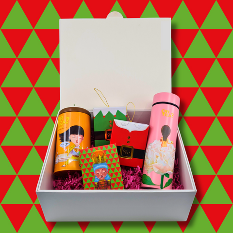 Nut-Cracking Gift Box • Teas'mas Madness